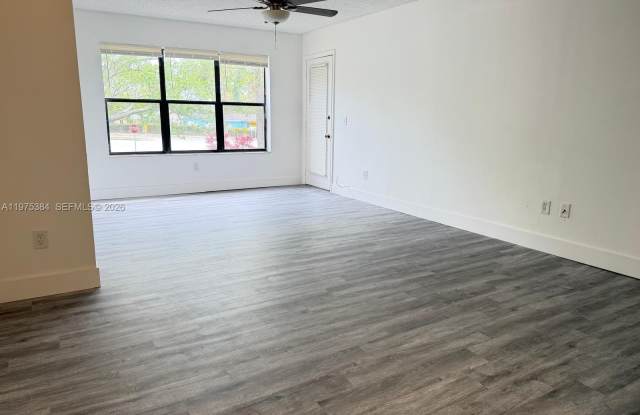 4201 W Mcnab Rd photos photos