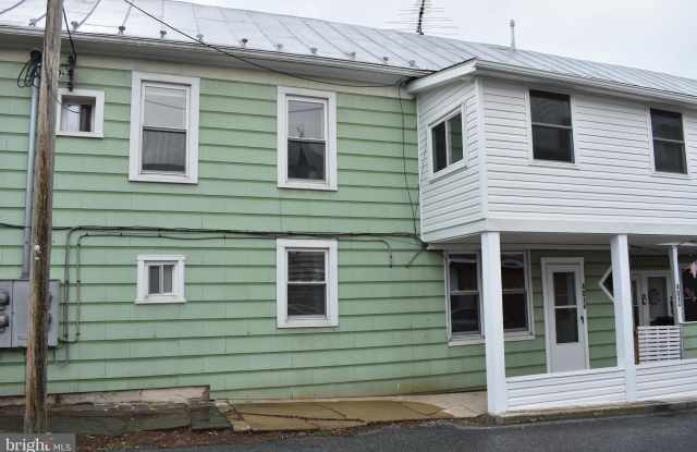 401 W MAIN STREET - 401 West Main Street, Emmitsburg, MD 21727