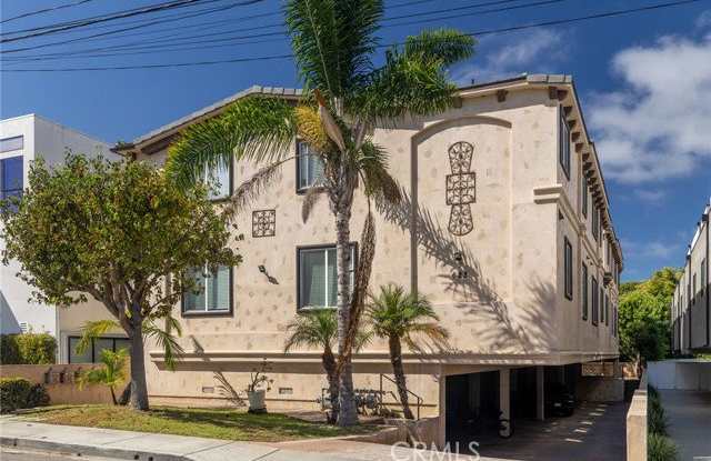 623 Aviation Boulevard Gallery 1