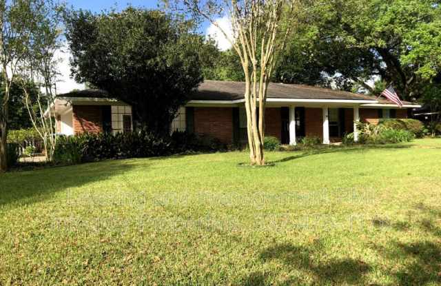 310 S Audubon Blvd - 310 South Audubon Boulevard, Lafayette, LA 70503