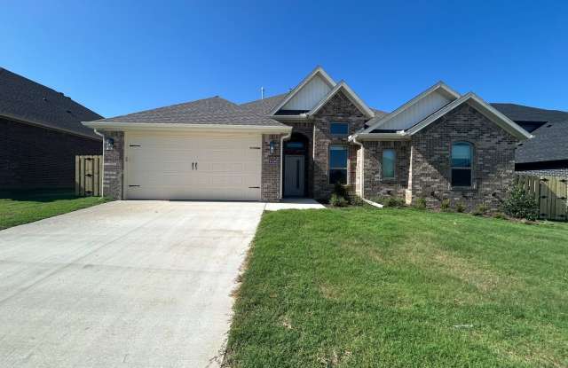 Beautiful Bentonville Home! 4 Bedrooms, 2 Bathrooms!! photos photos