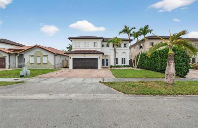 15874 SW 138th Ter photos photos