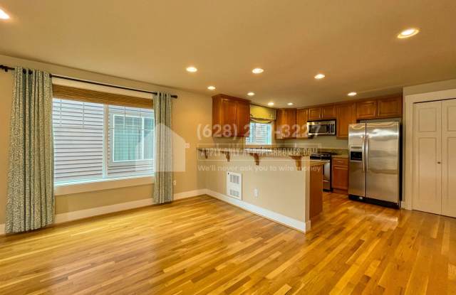 9209 Interlake Ave N #Unit A Gallery 4