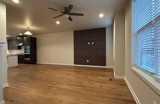 854 WHISTLE LN Gallery 3