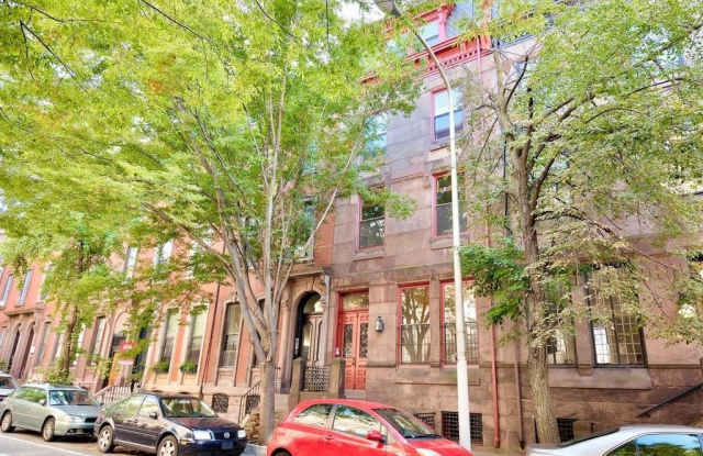 2126 SPRUCE STREET photos photos