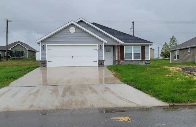 2410 South Jackson Avenue - 2410 South Jackson Avenue, Joplin, MO 64804