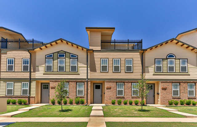 2 Story Townhome With Top Level Deck! photos photos