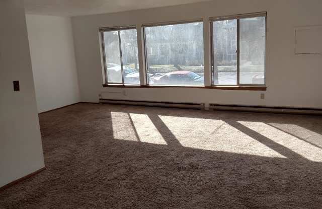 2126 W Pacific Ave photos photos
