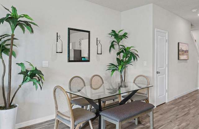 Enclave at Tara Greens Townhomes Gallery 4