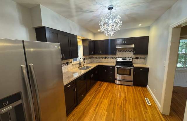 Welcome Home! Don’t Miss This One Gallery 4