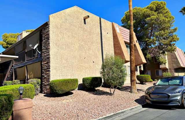 3 BEDROOM, 2 BATH DOWNSTAIRS CONDO IN GUARD GATED COMMUNITY photos photos