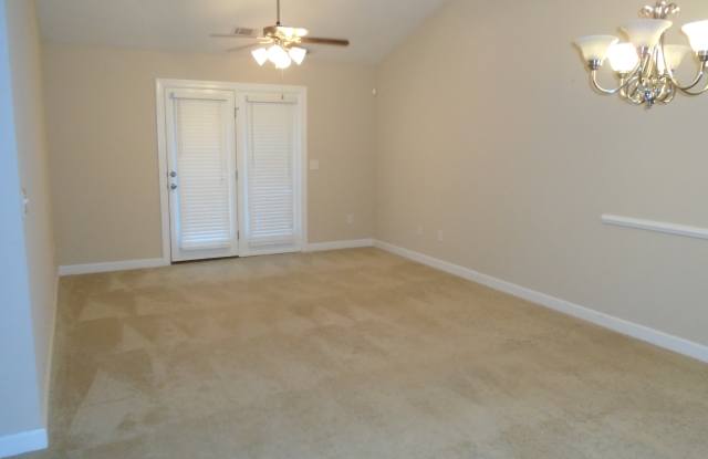 310 Connor Cir Gallery 2