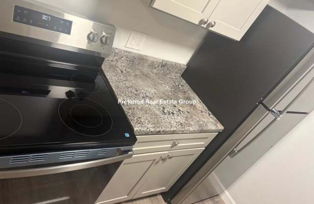 340 Newton St. photos photos