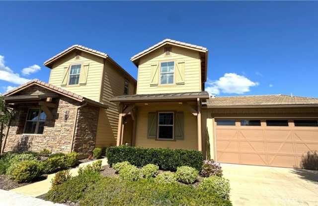 105 Tinker - 105 Tinker, Irvine, CA 92618