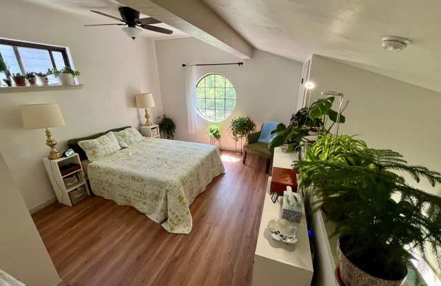 Gorgeous Condo in Blacksburg - 501 Sunridge Drive, Blacksburg, VA 24060