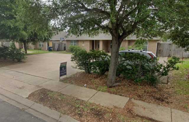 3710 Oldenburg Ln photos photos