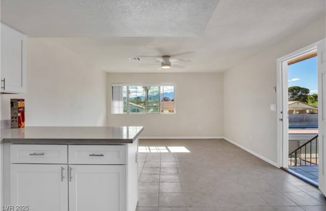 2217 N Jones Boulevard photos photos