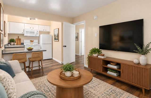1410 S. Country Club Drive Gallery 3