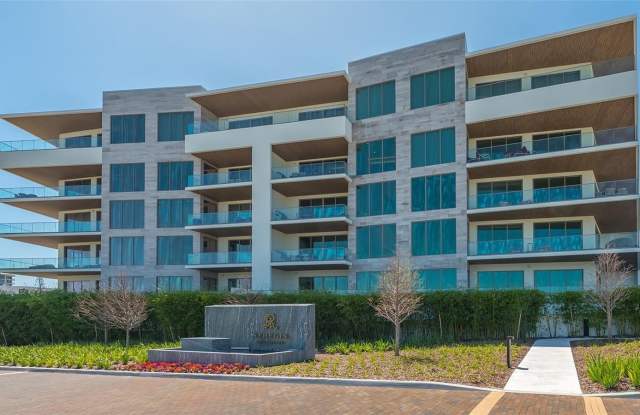 1591 GULF OF MEXICO Drive Gallery 1