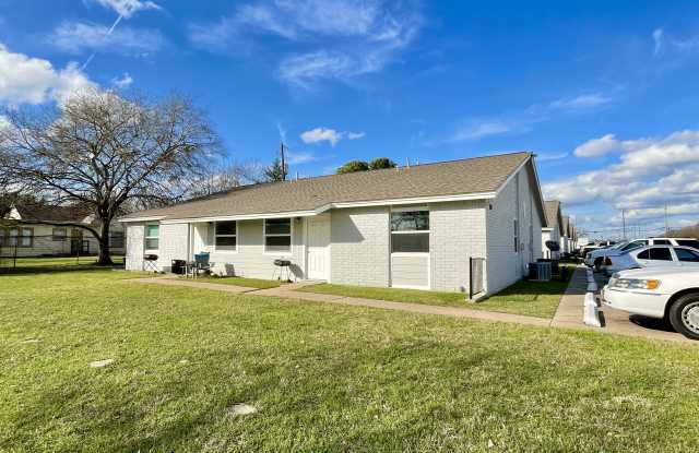 1910 Finfeather Road photos photos