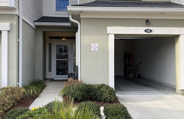 130 PARADAS Place - 130 Paradas Place, World Golf Village, FL 32092