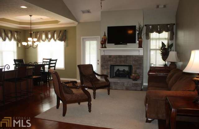 200 Dixie Creek Dr Gallery 2