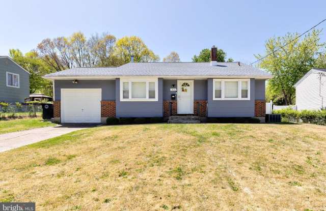 912 ASTON MARTIN Drive photos photos