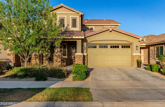 5701 S VERDE -- photos photos