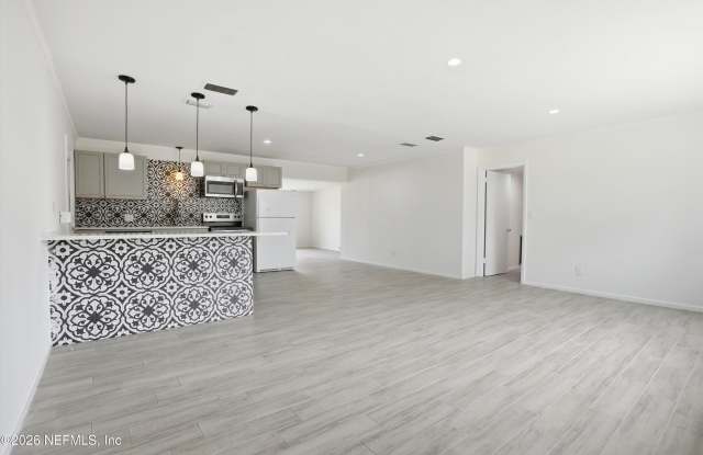 6713 PROVOST Road N Gallery 3