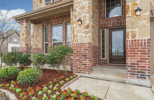 16716 Central Garden Lane Gallery 4
