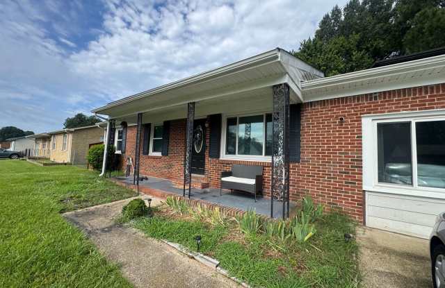 Updated 3-Bedroom in Chesapeake Gallery 3