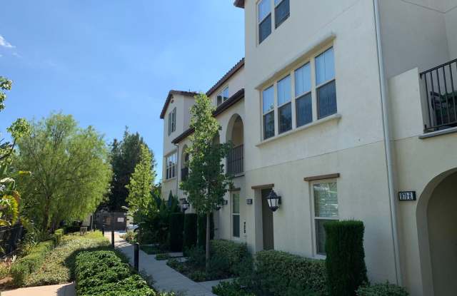 Your Dream Apartment Awaits: Discover Your Ideal Space in Azusa Today photos photos