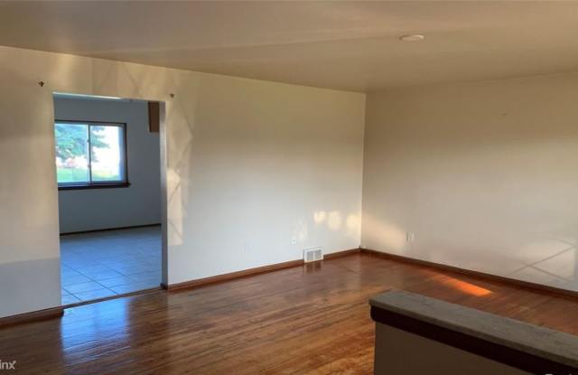 26820 Grobbel Ave Gallery 2