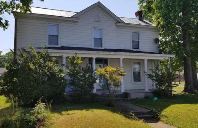 2016 Maple Avenue Gallery 1