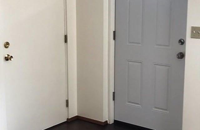 8179 Knute Lane - Studio Apartment Gallery 2