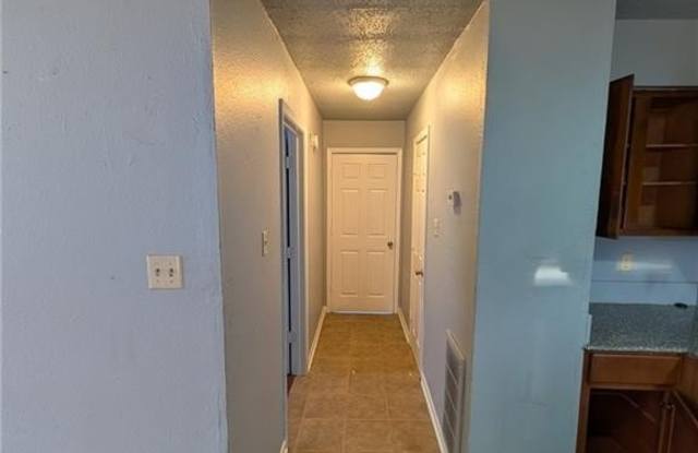 4123 Old Hearne Road Gallery 4