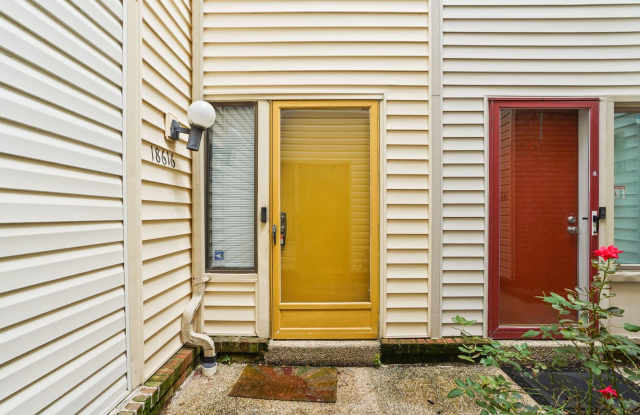 Modern Comfort in Sought-After Gaithersburg photos photos