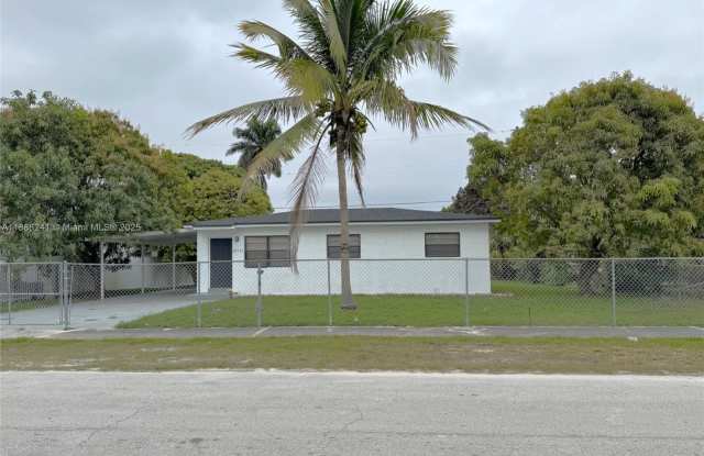 18711 SW 316th Ter photos photos