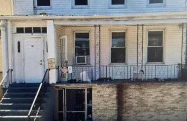 17 BEACH ST photos photos