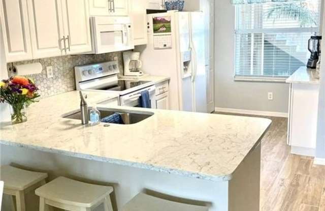 6750 Huntington Lakes Cir Gallery 2