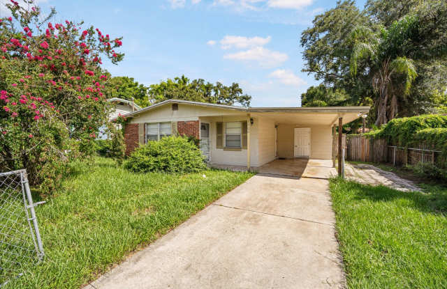 Move in Ready! Modern Style, Renovated 3 bed 1 bath House $1795!!! Hurry make this cozy place your Home!! photos photos