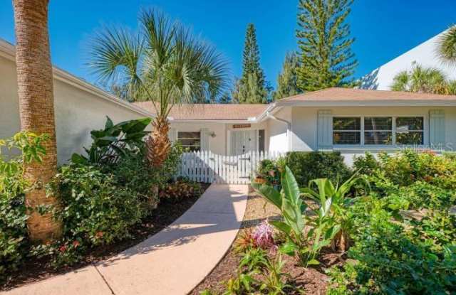 4916 PEACEABLE WAY Gallery 4
