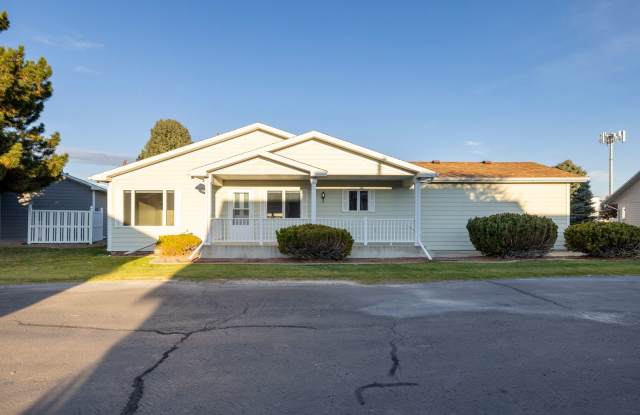 Charming Home 2 bed, 2 bath with 2-Car Garage, Central Air & Spacious Unfinished Basement! Gallery 1