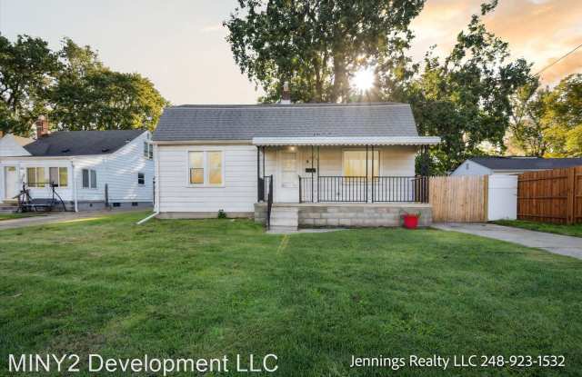 21730 Oakwood - 21730 Oakwood Avenue, Eastpointe, MI 48021