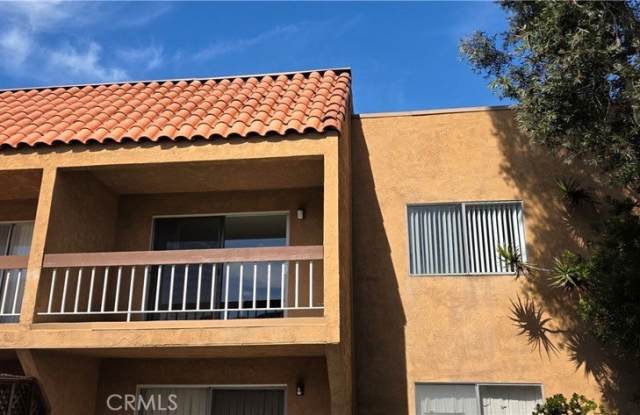 6600 Warner Avenue photos photos