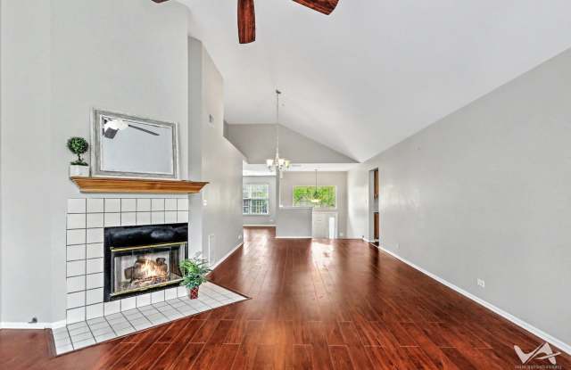 1620 COLUMBIA Circle Gallery 3