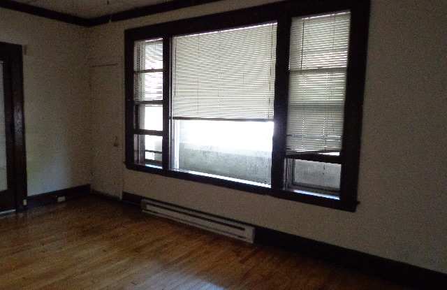 109 E Gorham - Unit 1 Gallery 3