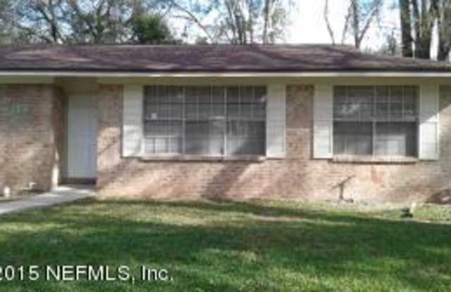 6163 DEEPWOOD DR W Gallery 2