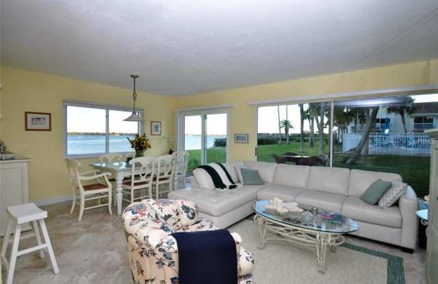 1401 GULF BOULEVARD Gallery 4