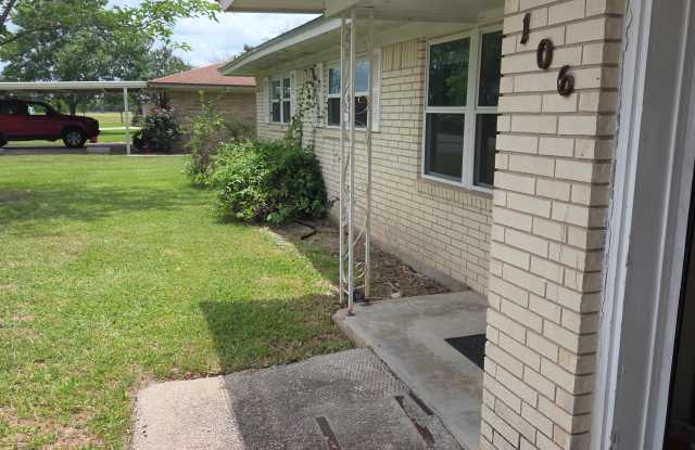 106 South Meadow Drive photos photos